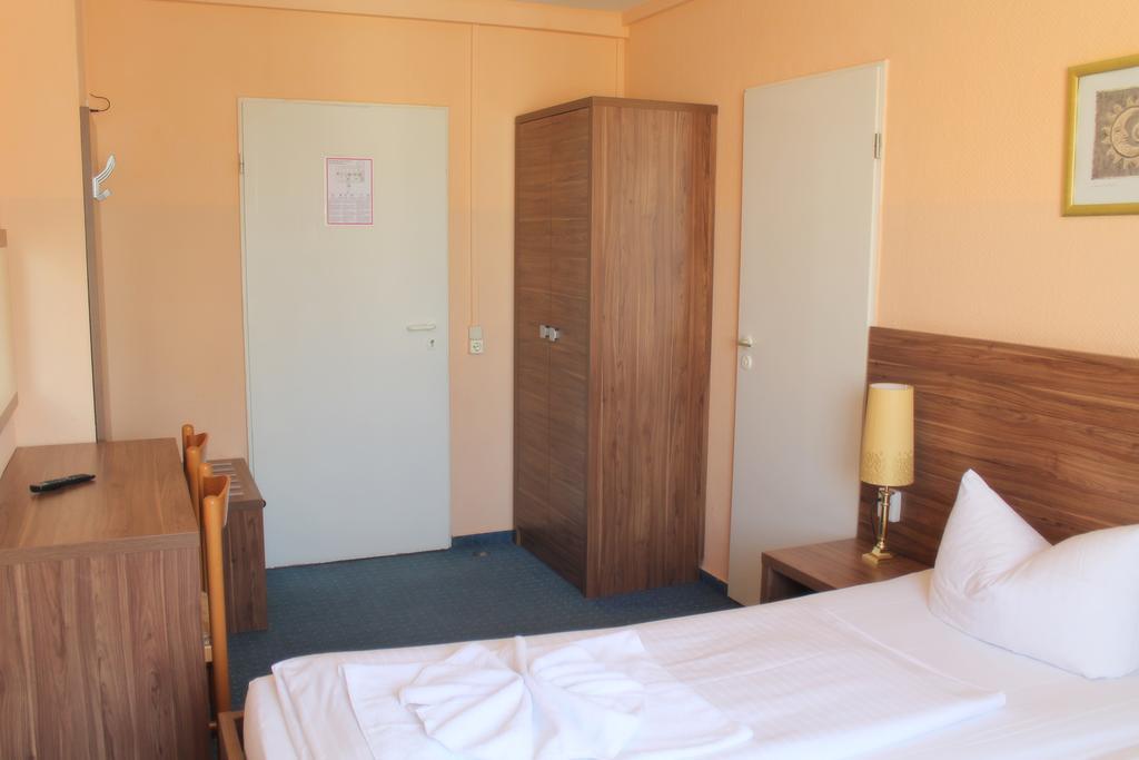 City Hotel Ansbach Am Kadewe Берлин Экстерьер фото